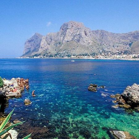 Amati Holidays Palermo Esterno foto